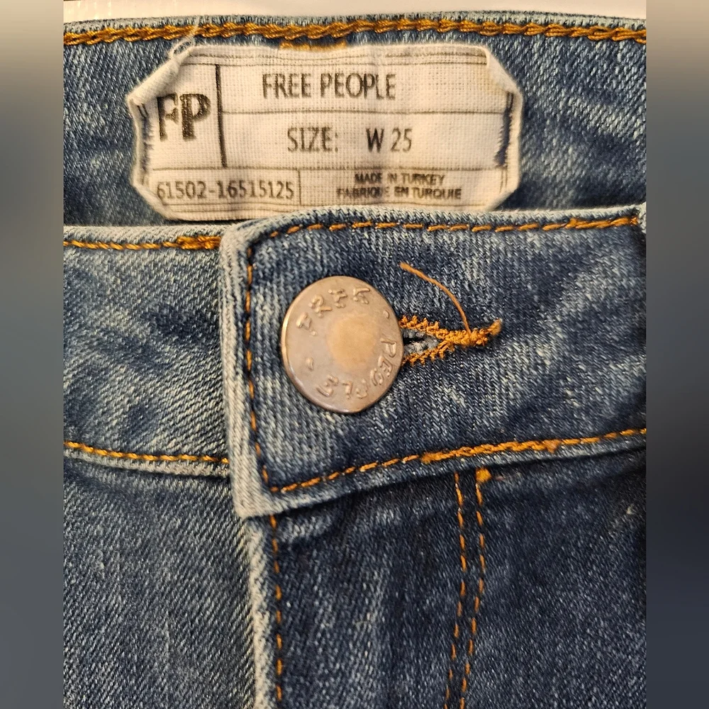 Free People Chew Raw Hem Skinny‎ Jeans Women’s Size 25 Cropped Ankle RN66170